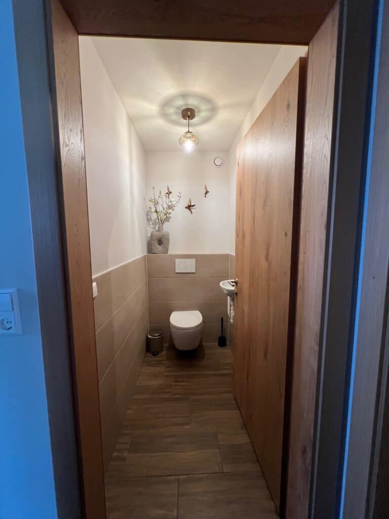 Toilet Saalbach and Stumm IMG